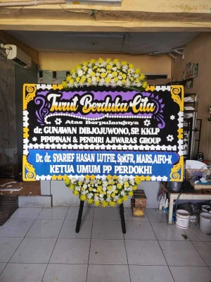 Papan Bunga di Pulokalapa Lemahabang